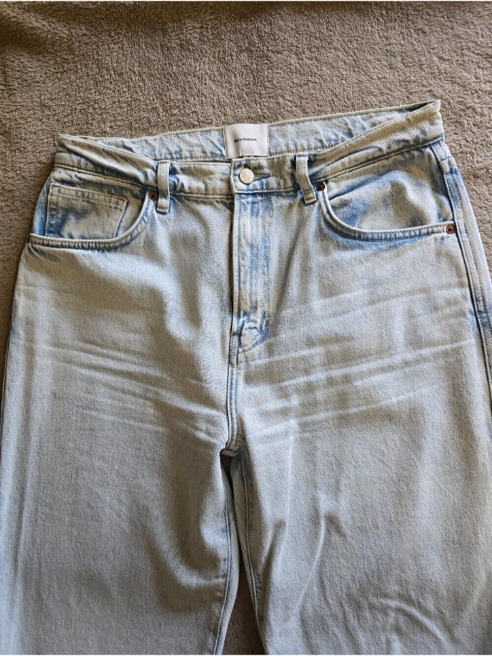 Reformation Val 90s Mid-Rise Straight Jeans in Shasta Wash size 30 - Picture 6 of 14
